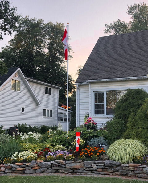 Heavy Duty 18' Steel Flagpole - Canadiana Flag
