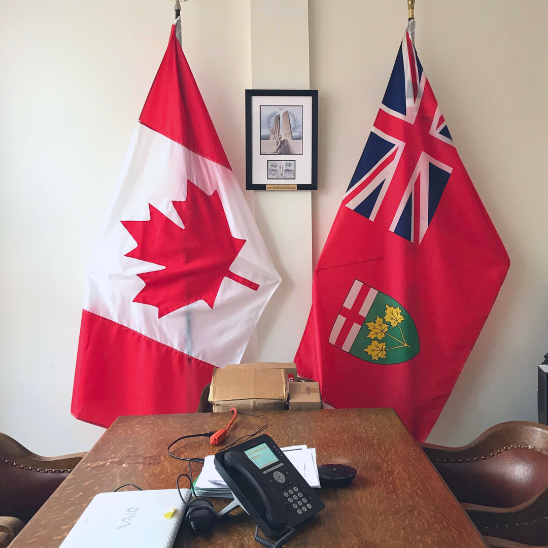 8' Indoor Flagpole Set Canadiana Flag